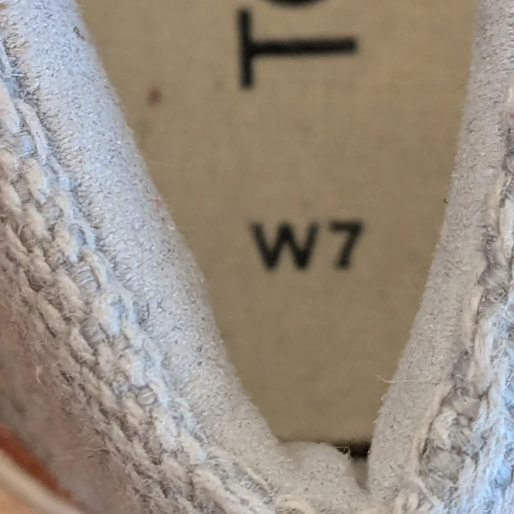 TOMS Earthwise Heritage Classic Women's 7 Spring Summer Vacation Travel Cruise